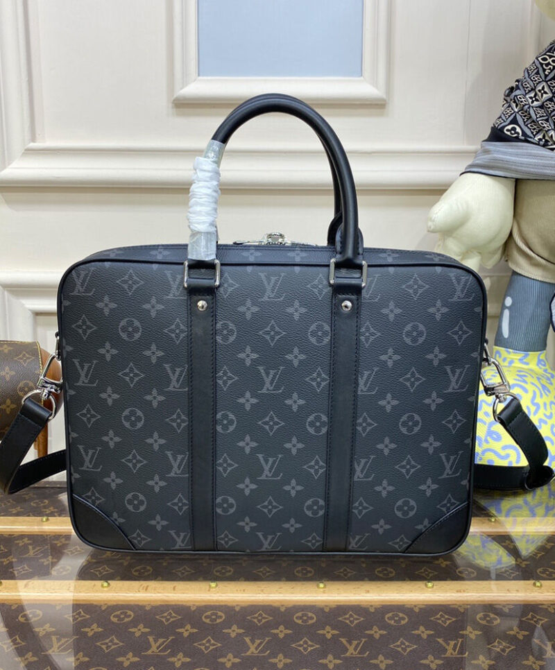 Louis Vuitton Porte-Documents Voyage PM M46457 Black